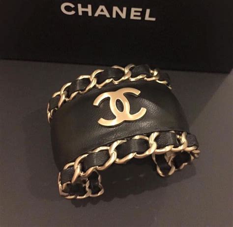 accessoires chanel occasion|Pre.